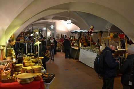 Kunsthandwerkermarkt im Rathauskeller